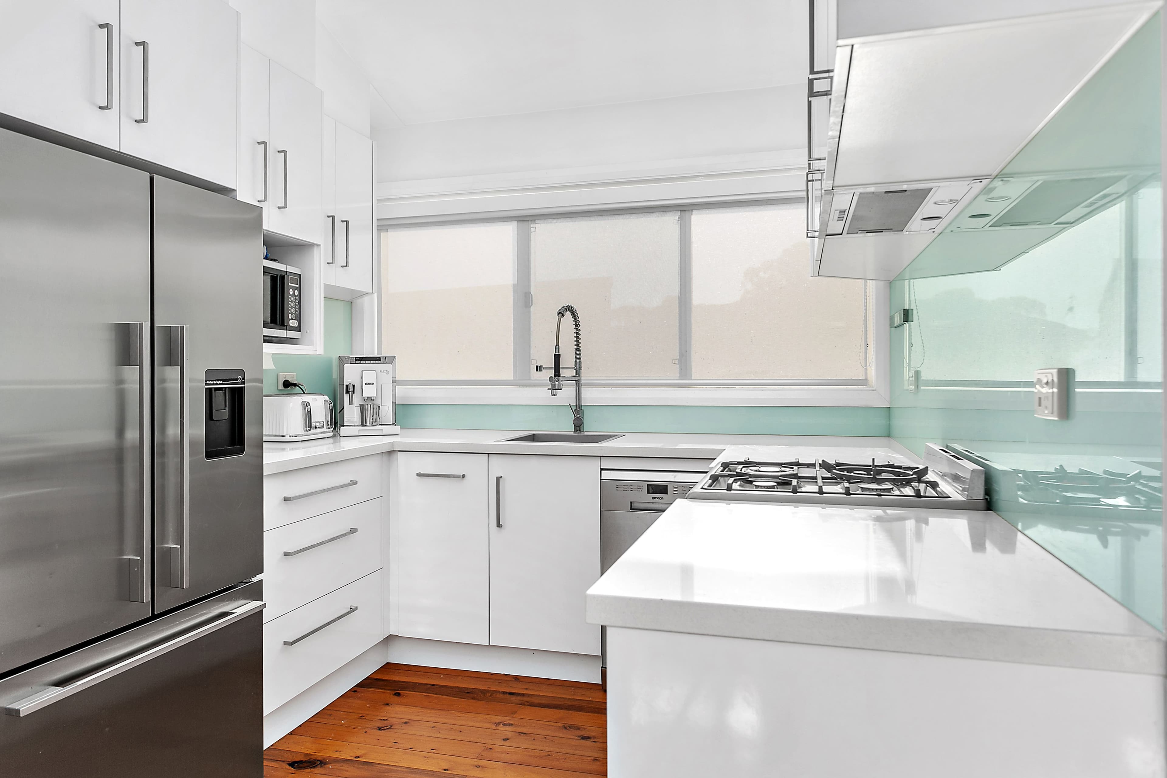 10 Camelot Place, Oak Flats - Image 1