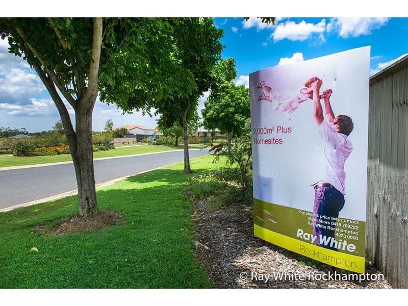 2 Peregrin Court, Parkhurst QLD 4702, Parkhurst - Image 1