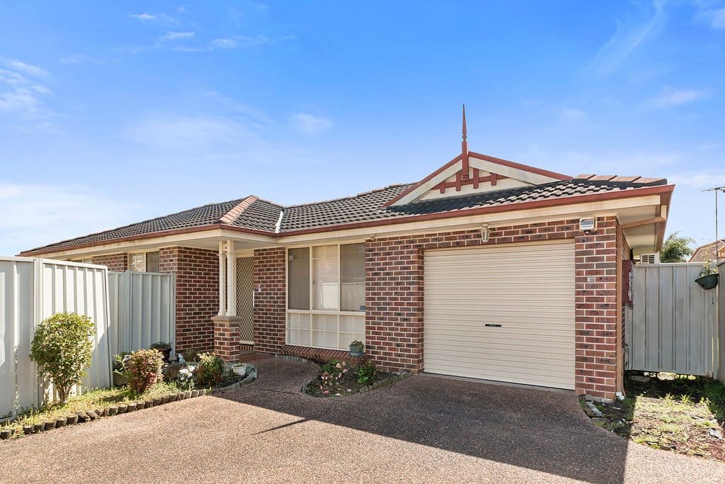 8 Centaurus Drive, Hinchinbrook - Image 1