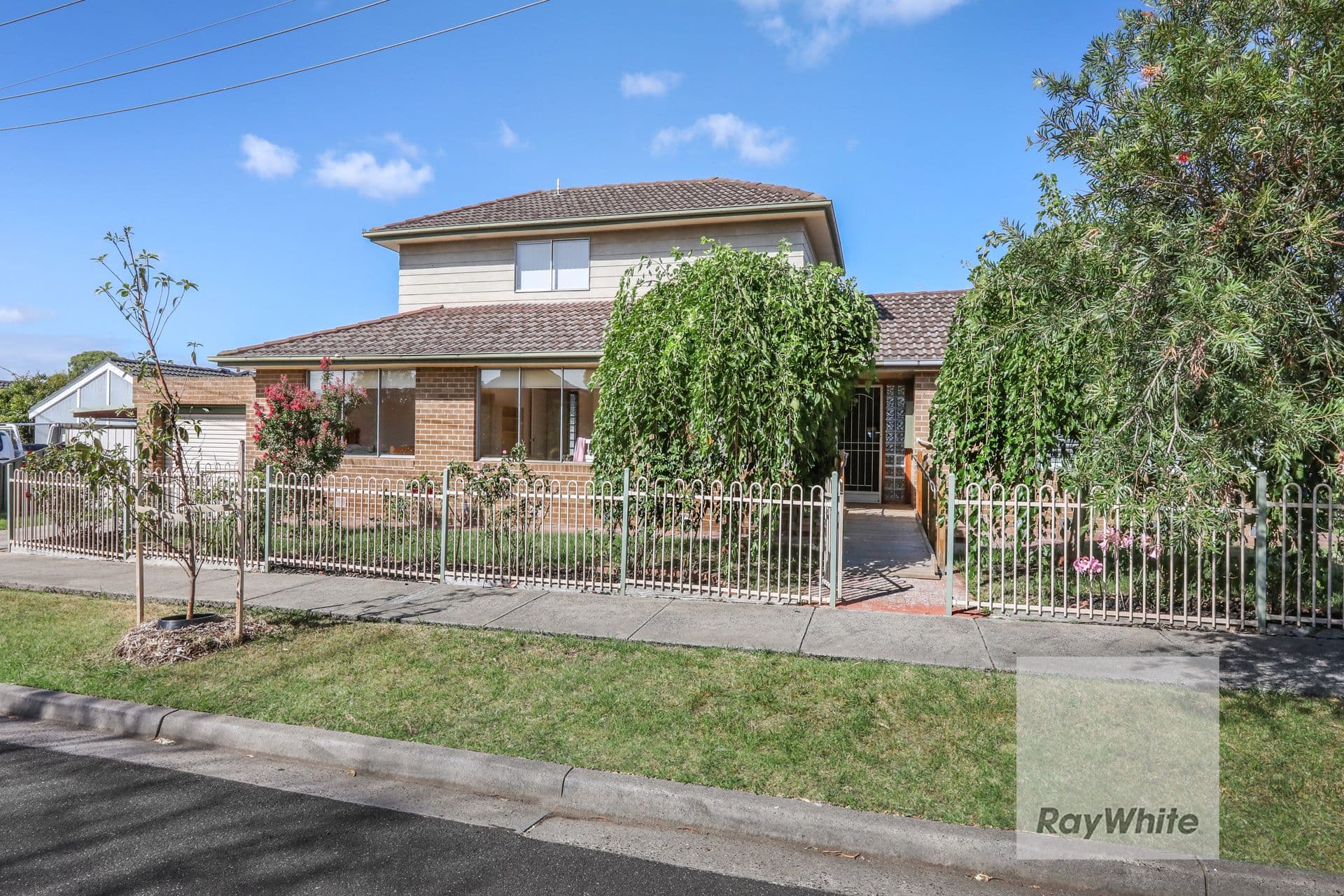 22 Linacre Crescent, Gladstone Park VIC 3043, Gladstone Park - Image 1