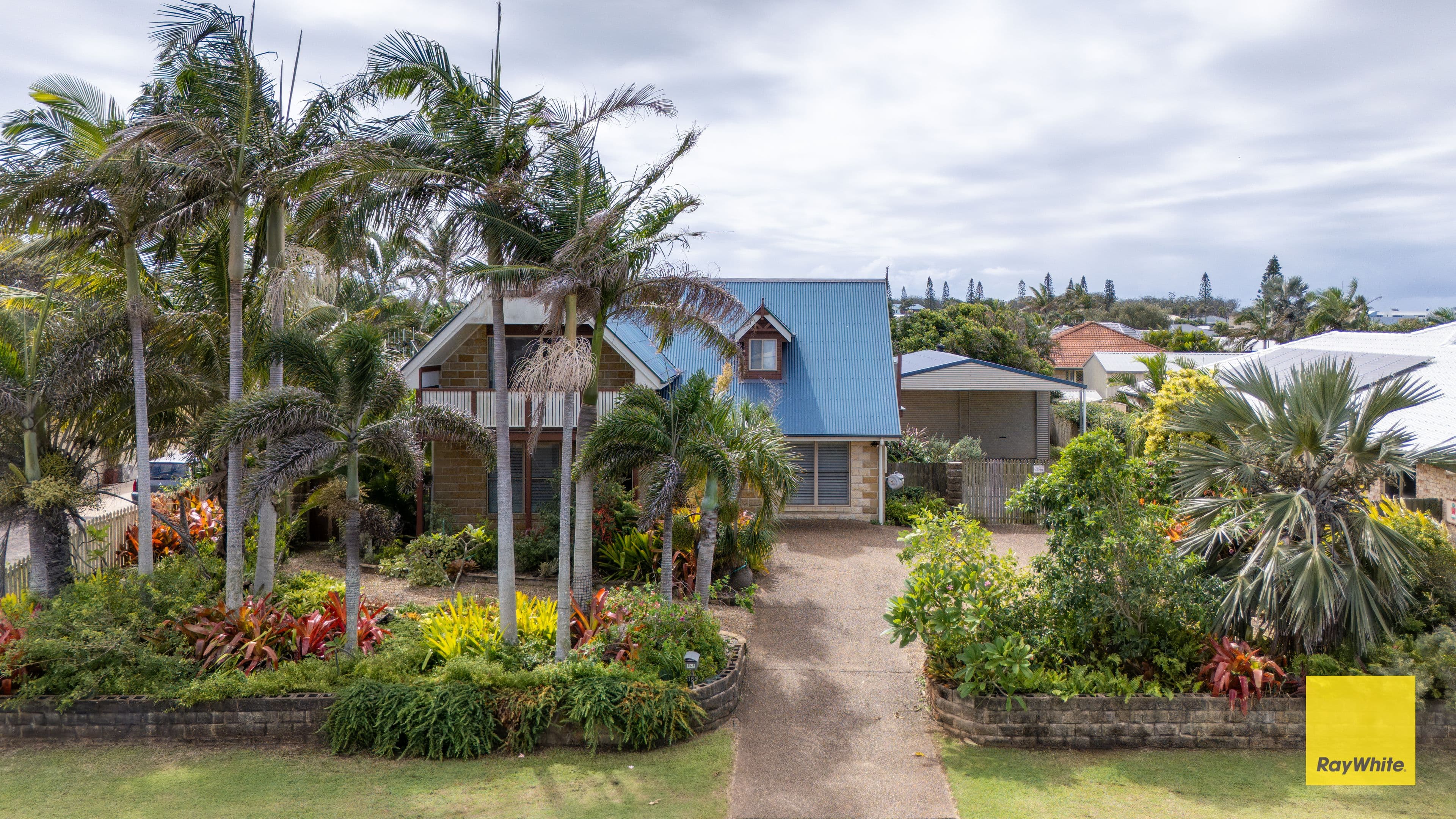 165 Barolin Esplanade, Coral Cove QLD 4670, Coral Cove - Image 1
