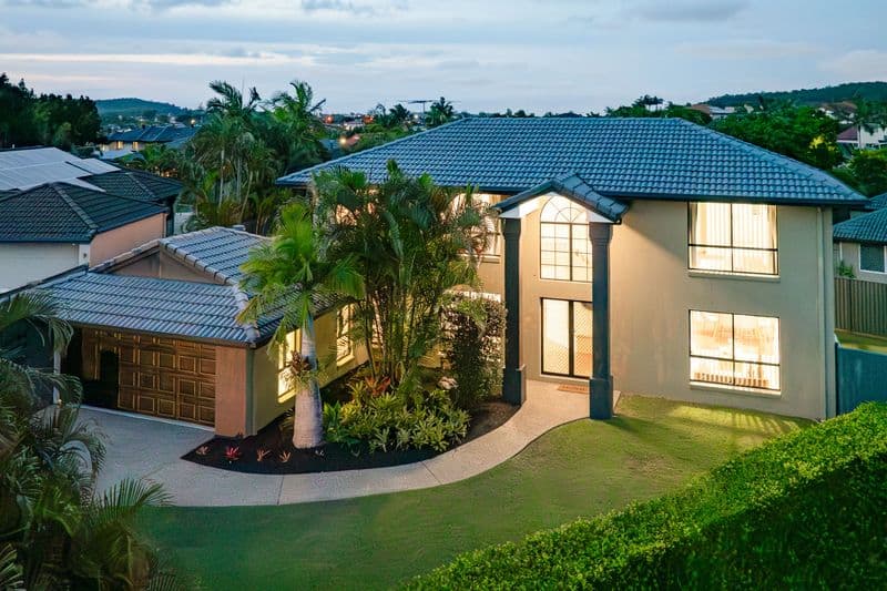 76 Kirra Place, Carindale - Image 1