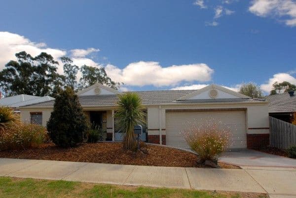 11 Windsor Grange Court, SKYE VIC 3977, Skye - Image 1