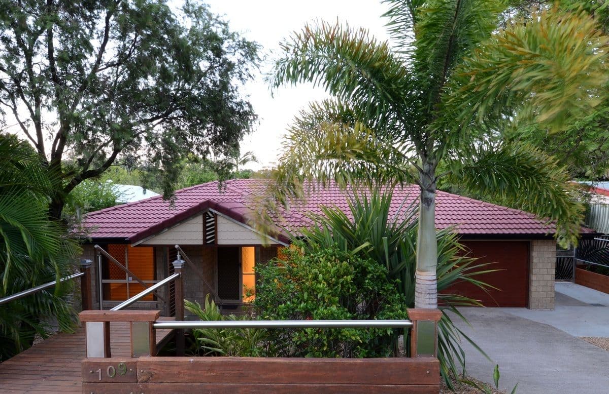 109 Englefield Road, Oxley QLD 4075, Oxley - Image 1