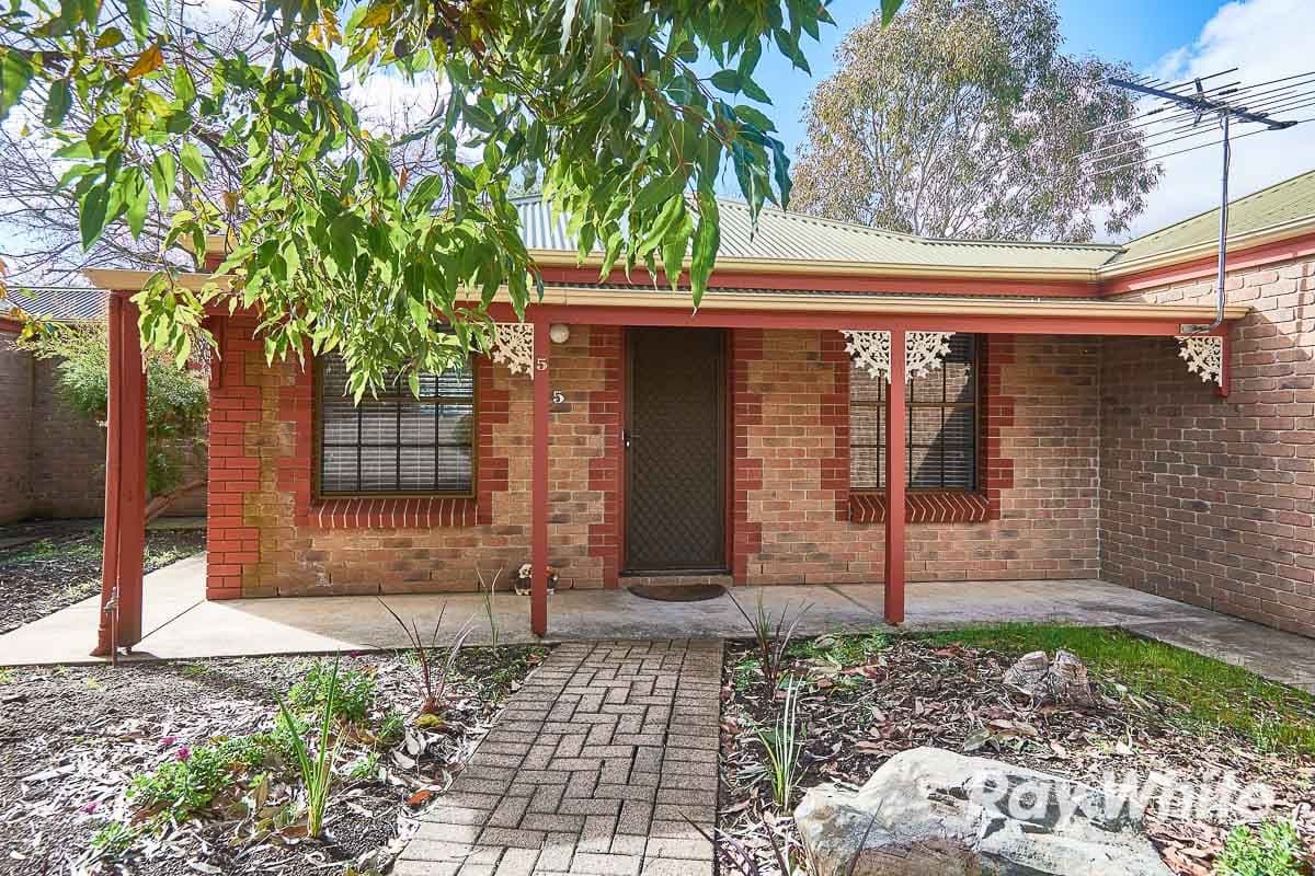 5 Chapman Crescent, Mount Barker SA 5251, - Image 1