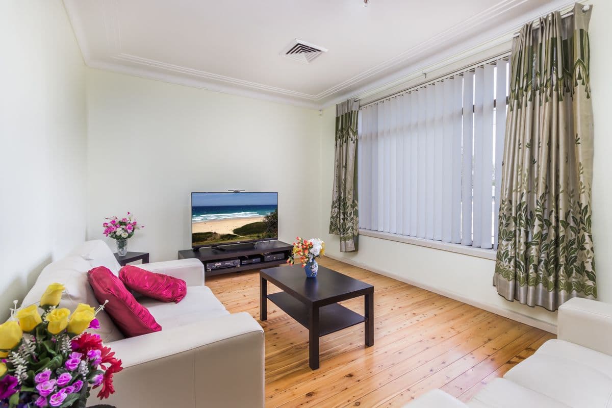 566 Great Western Highway, Pendle Hill - Image 1