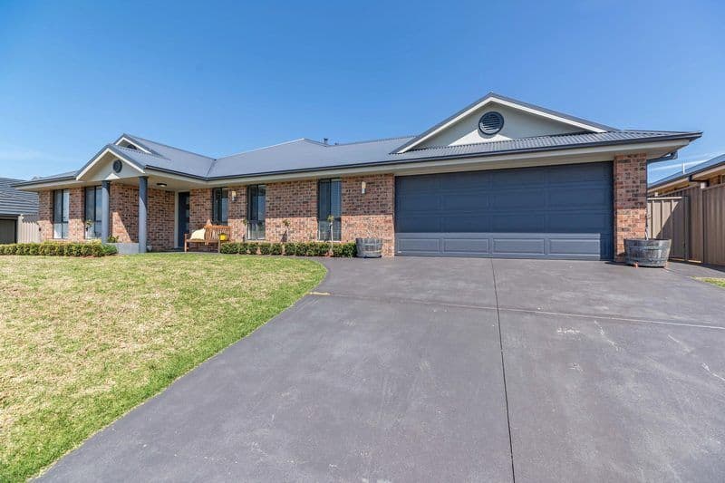 7 Packham Street, Orange - Image 1