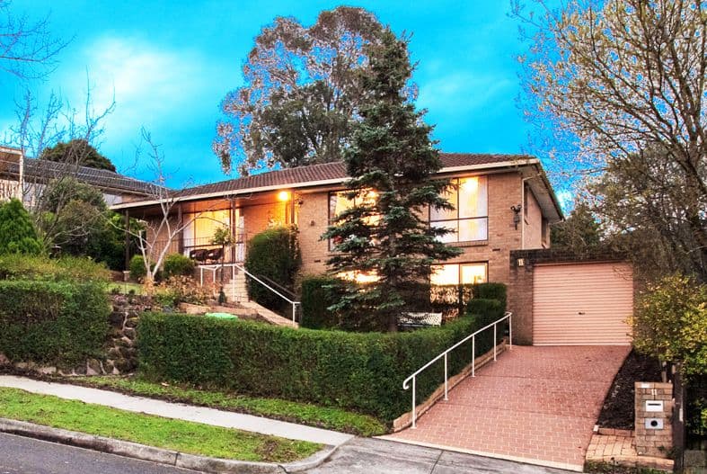 11 Alawara Drive, MOOROOLBARK VIC 3138, Mooroolbark - Image 1