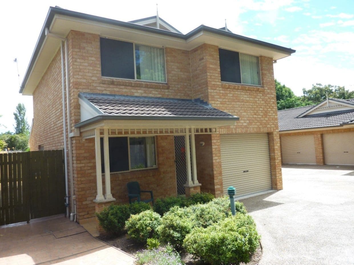 12a Tallegalla, UNANDERRA NSW 2526, Unanderra - Image 1