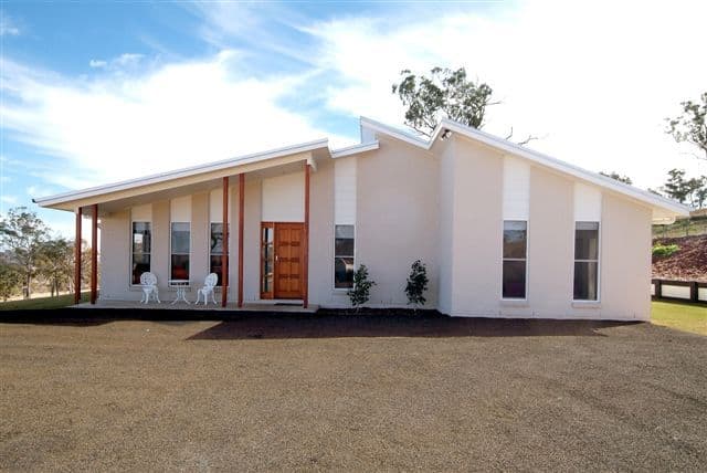 2 Hamilton Drive, VALE VIEW QLD 4352, Vale View - Image 1