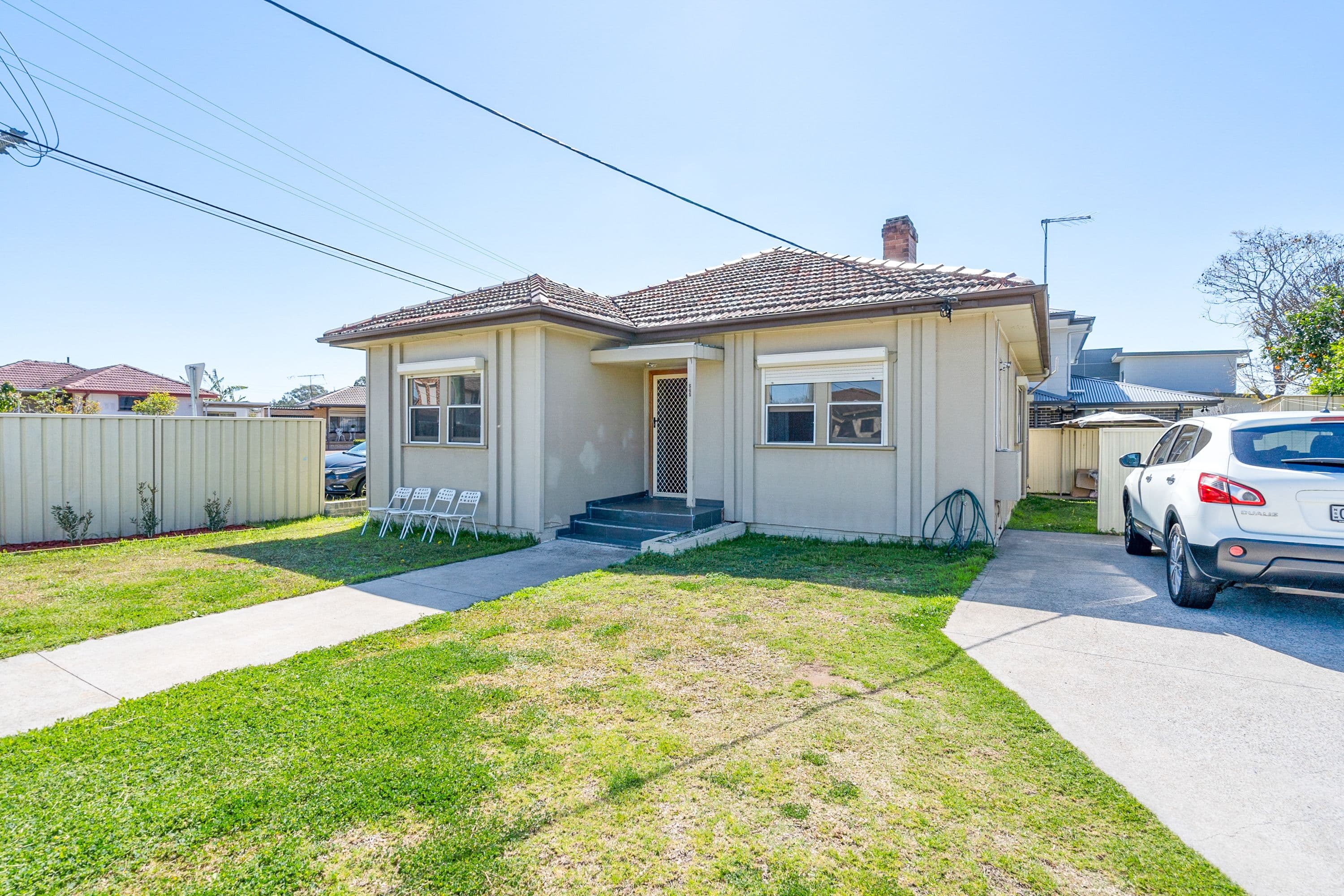 565 The Horsley Drive, Smithfield - Image 1