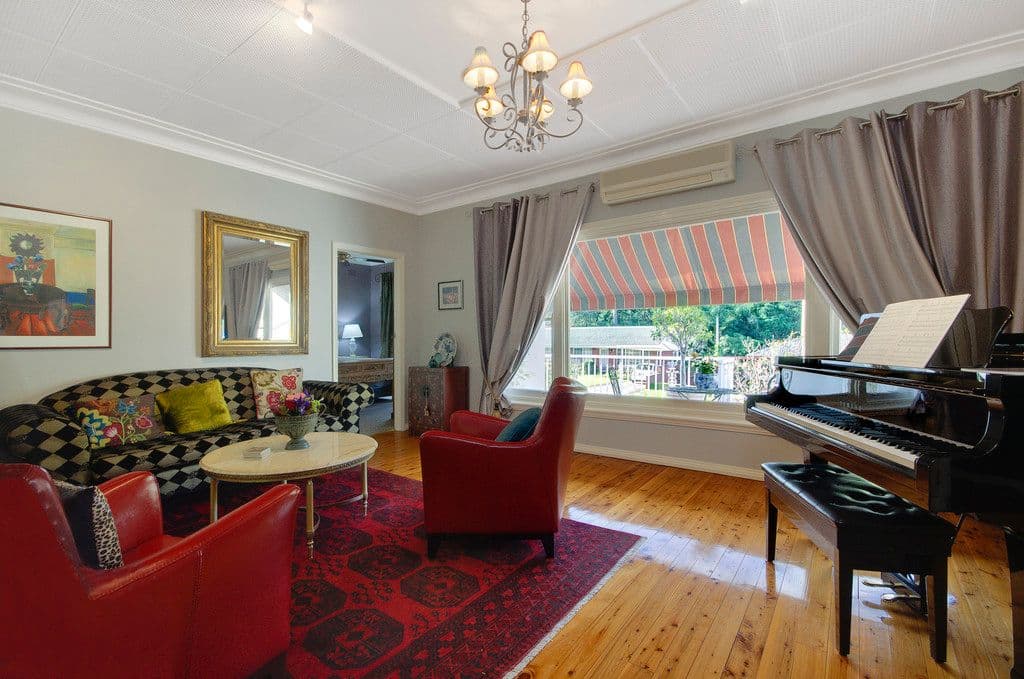 42 Garden Avenue, FIGTREE NSW 2525, Figtree - Image 1