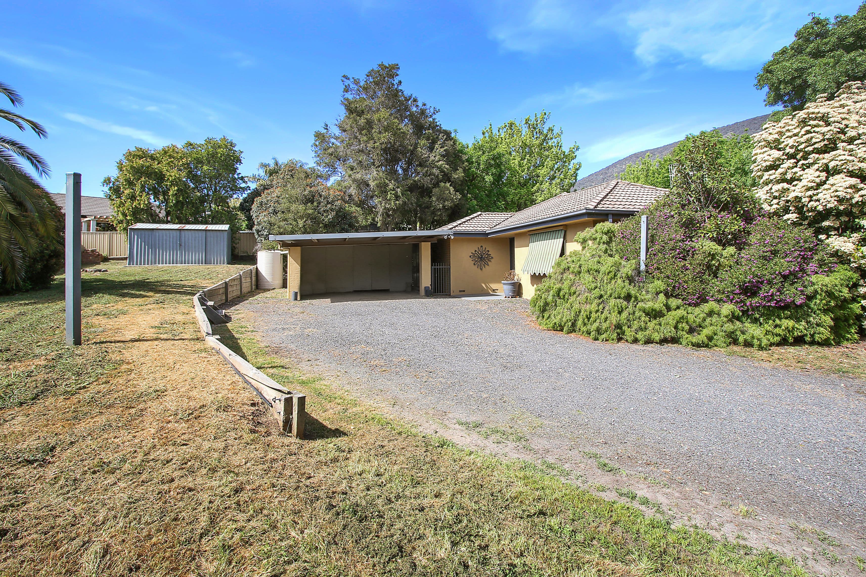 4 Kiewa East Road, Kiewa VIC 3691, Kiewa - Image 1