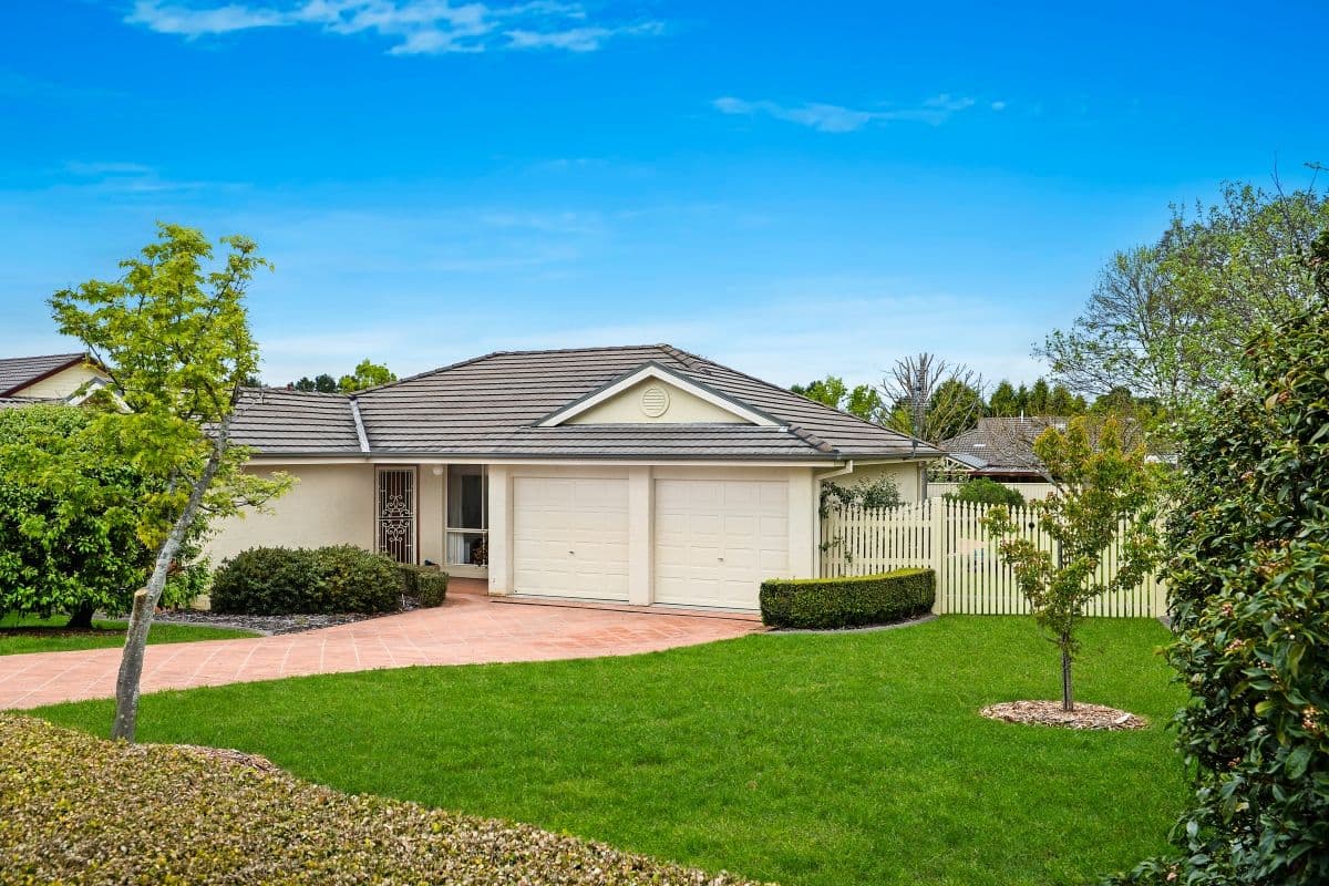 4 Tulip Close, Bowral - Image 1