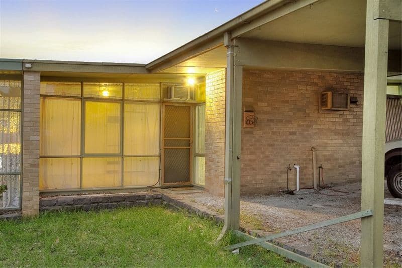 10 Ashmore Avenue, MORDIALLOC VIC 3195, Mordialloc - Image 1