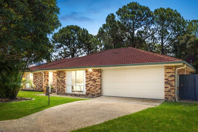8 Chamberlain Place, Bracken Ridge - Image 1