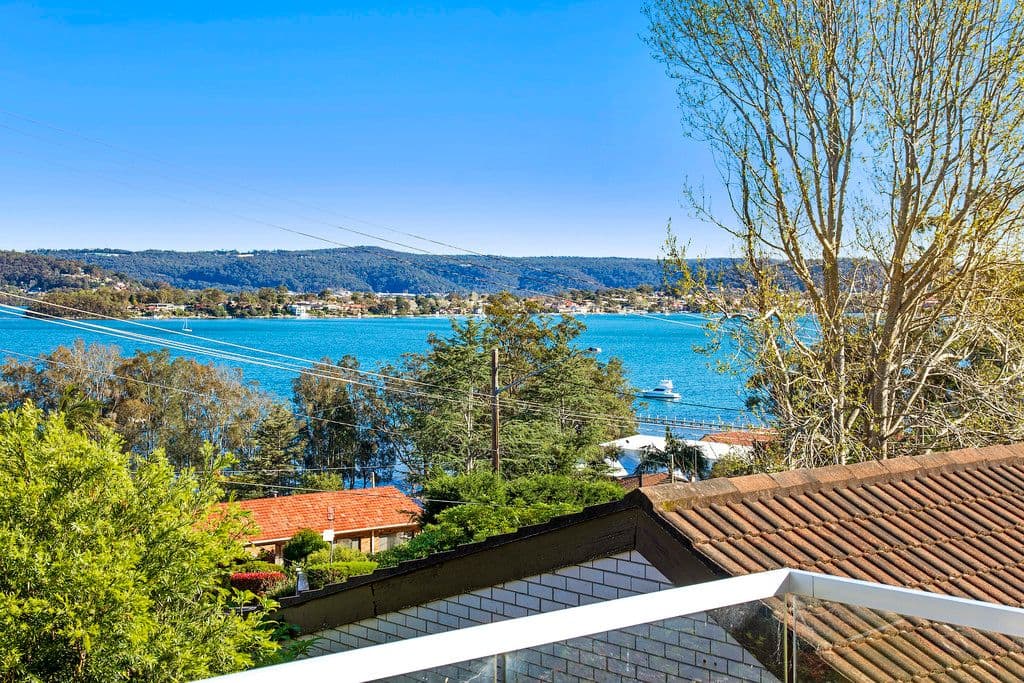 290 Avoca Drive, Green Point NSW 2251, Green Point - Image 1