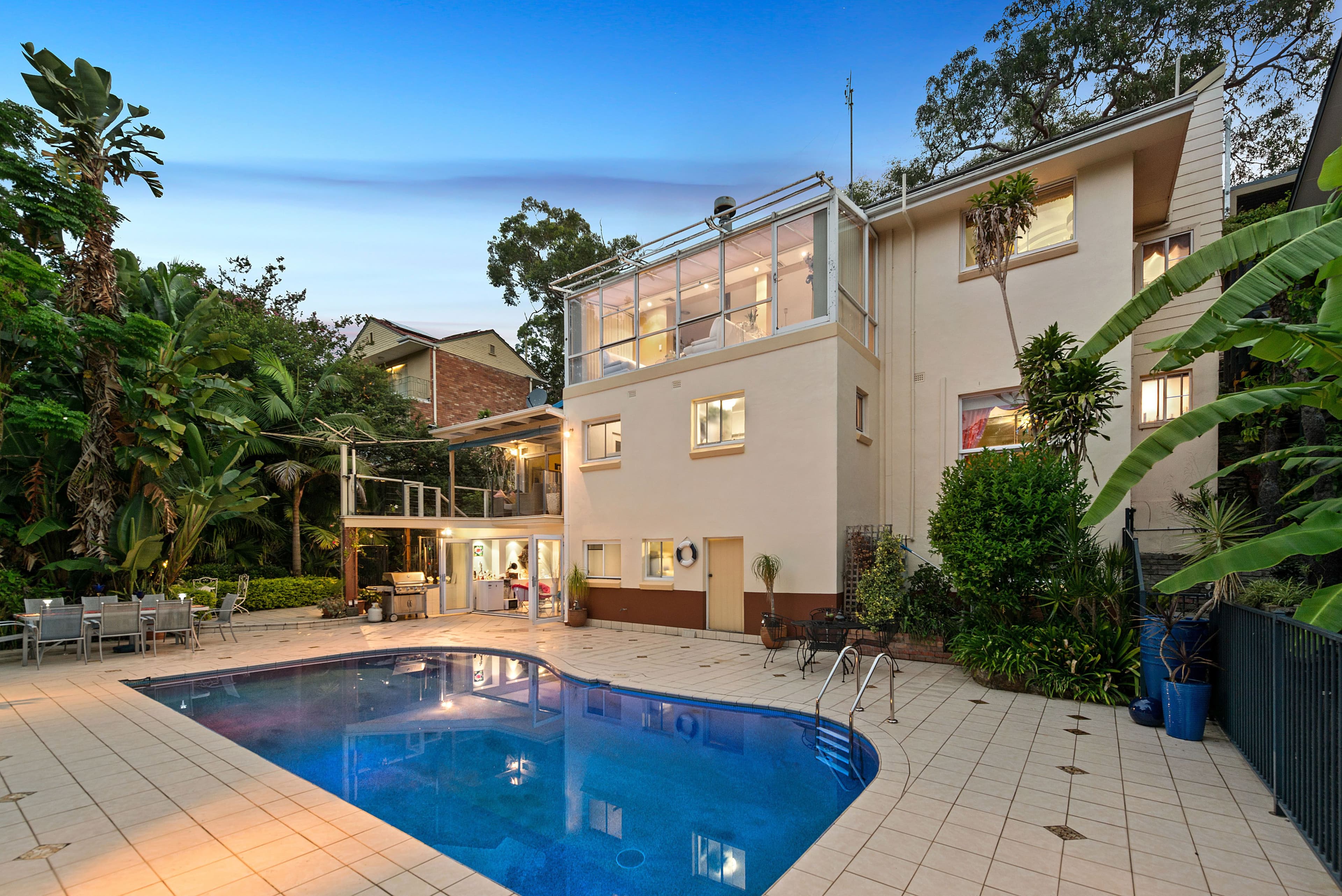 297 Eastern Valley Way, Middle Cove - Image 1