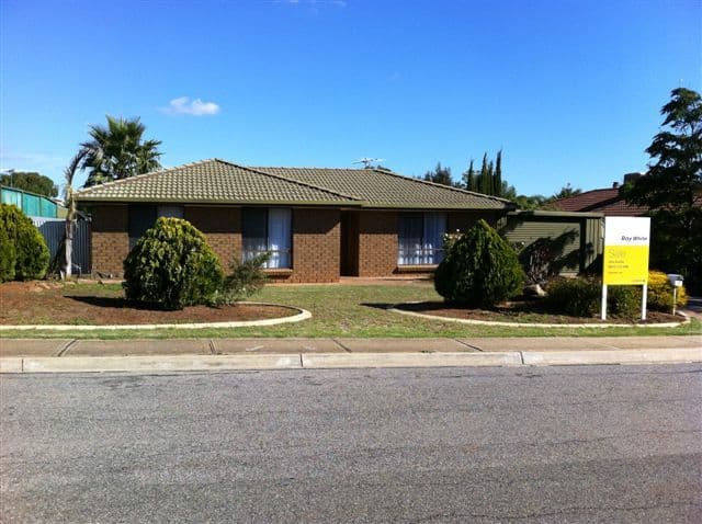 7 California Avenue, CRAIGMORE SA 5114, Craigmore - Image 1