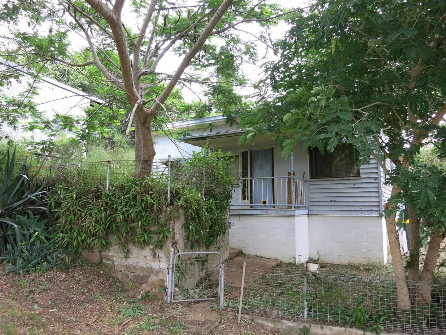 22 West Street, MOUNT MORGAN QLD 4714, Mount Morgan - Image 1