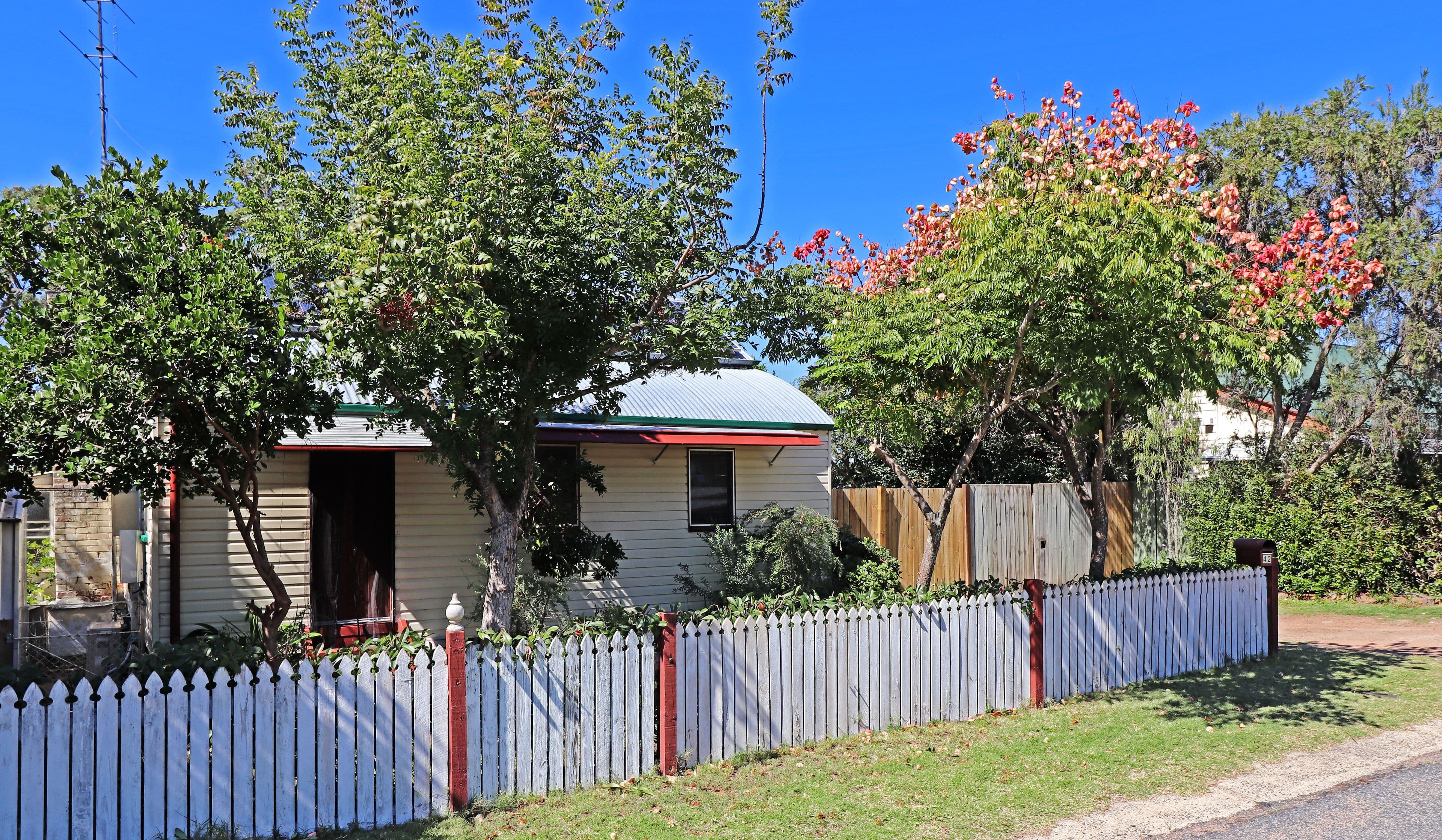 42 Wilga Avenue, Warwick QLD 4370, Warwick - Image 1