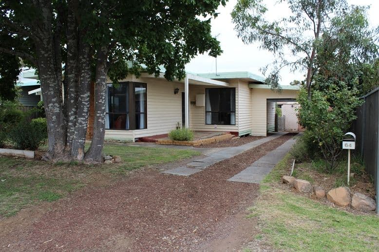 64 King Street, Hamilton VIC 3300, Hamilton - Image 1