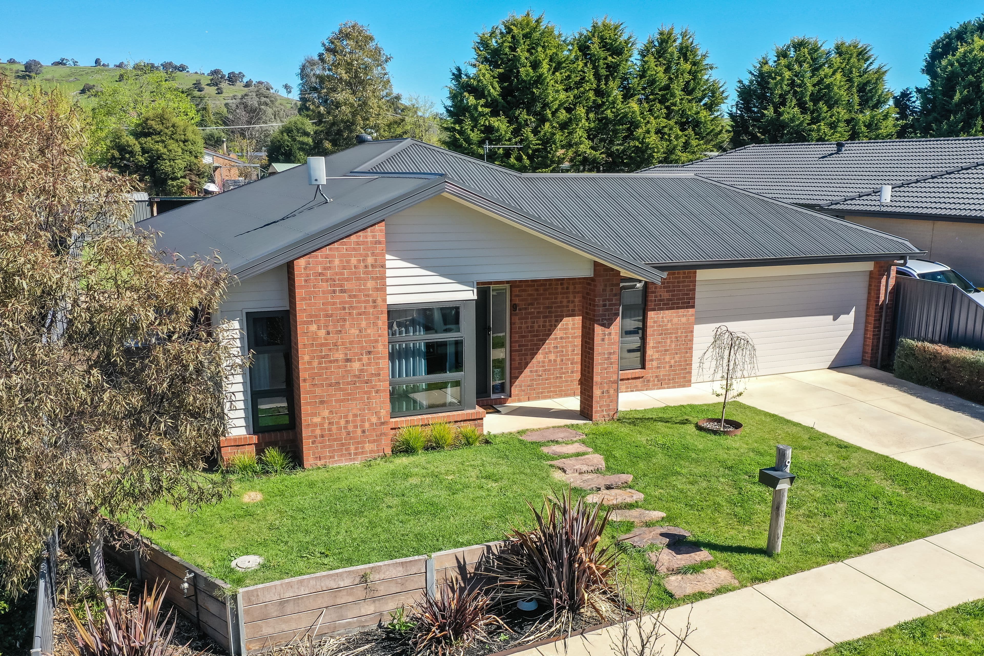 9 Peak Court, Mansfield VIC 3722, Mansfield - Image 1