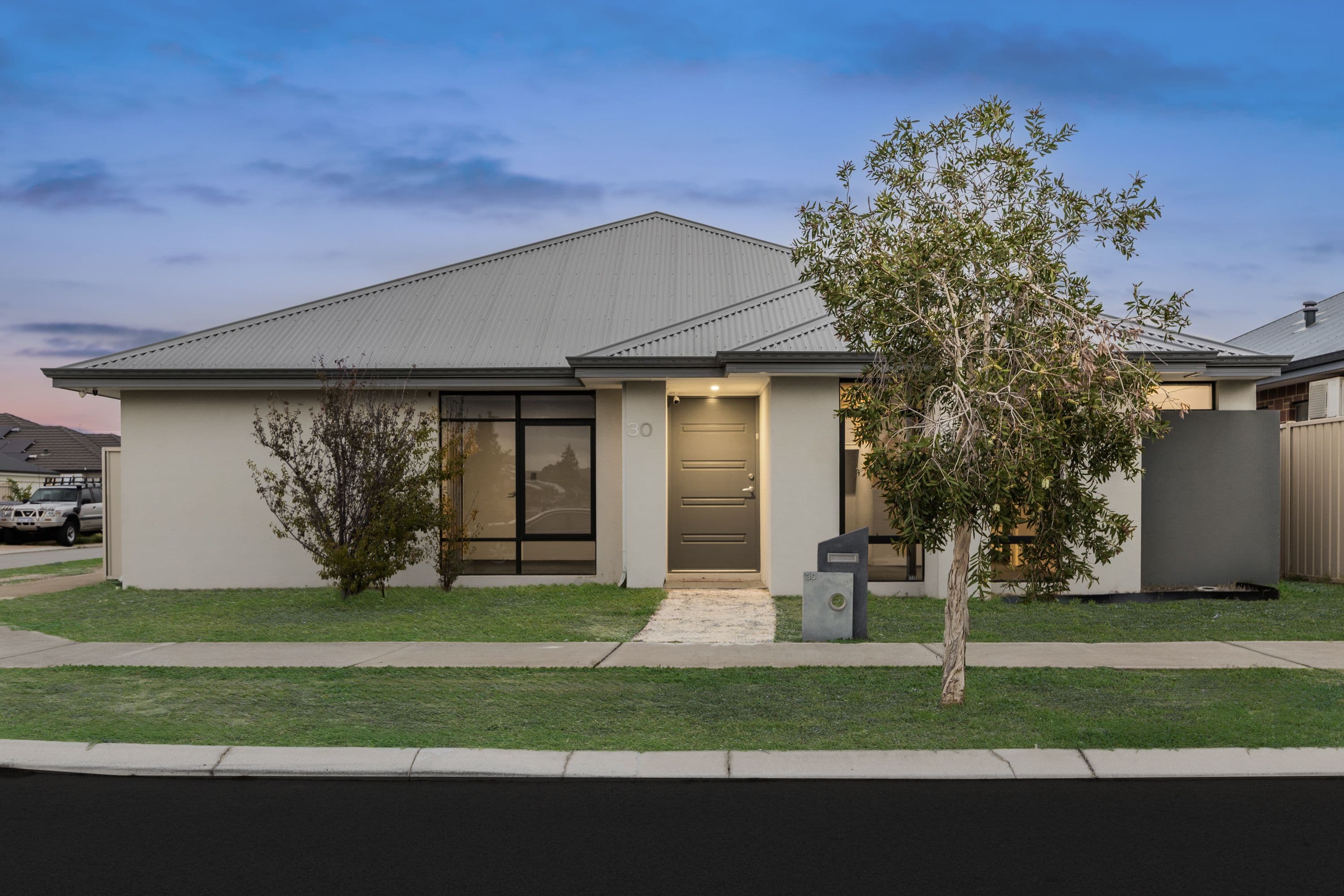 30 Silverthrone Road, Haynes WA 6112, Haynes - Image 1