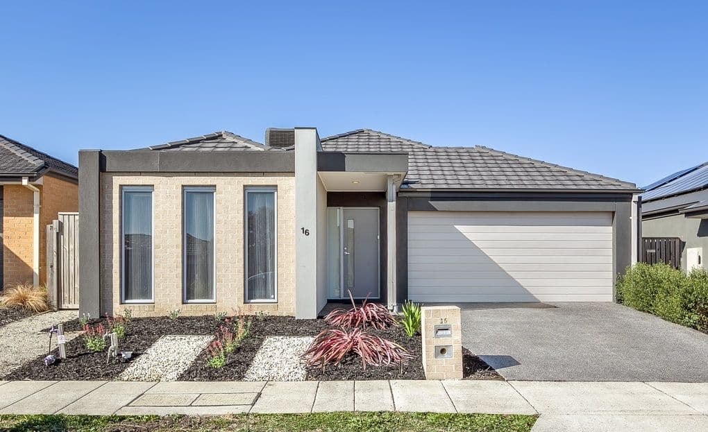 16 Broadleaf Drive, Epping VIC 3076, Epping - Image 1