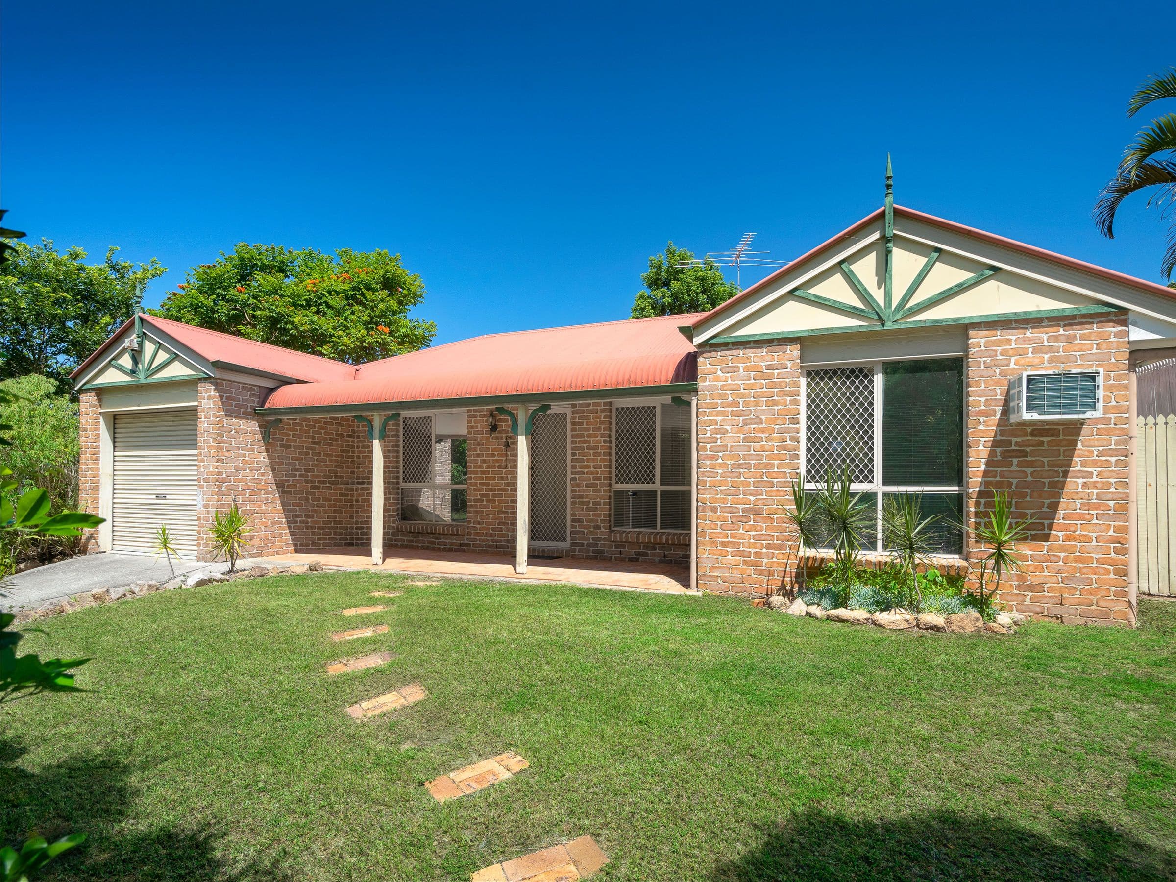 29 Wyncroft Street, Holland Park QLD 4121, Holland Park - Image 1