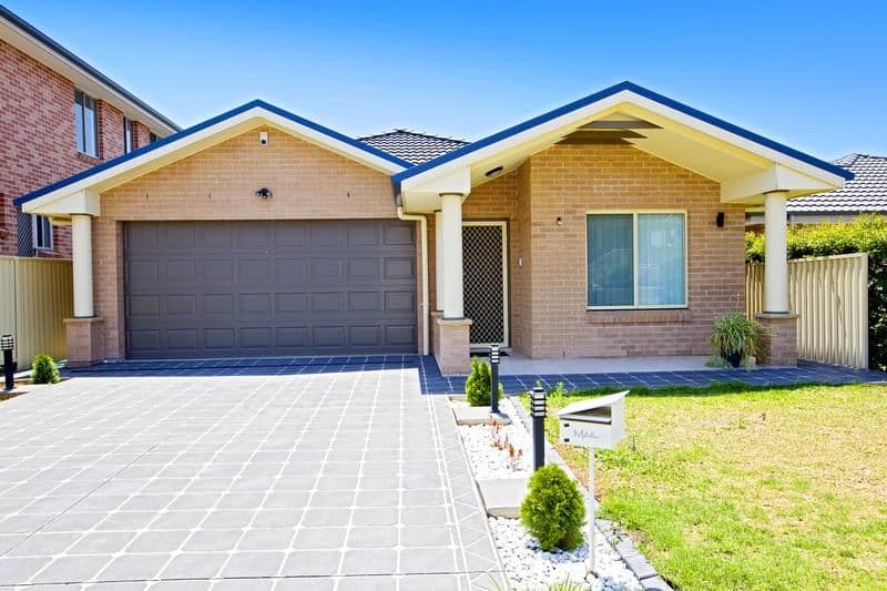 8 Brearley Avenue, MIDDLETON GRANGE NSW 2171, Middleton Grange - Image 1