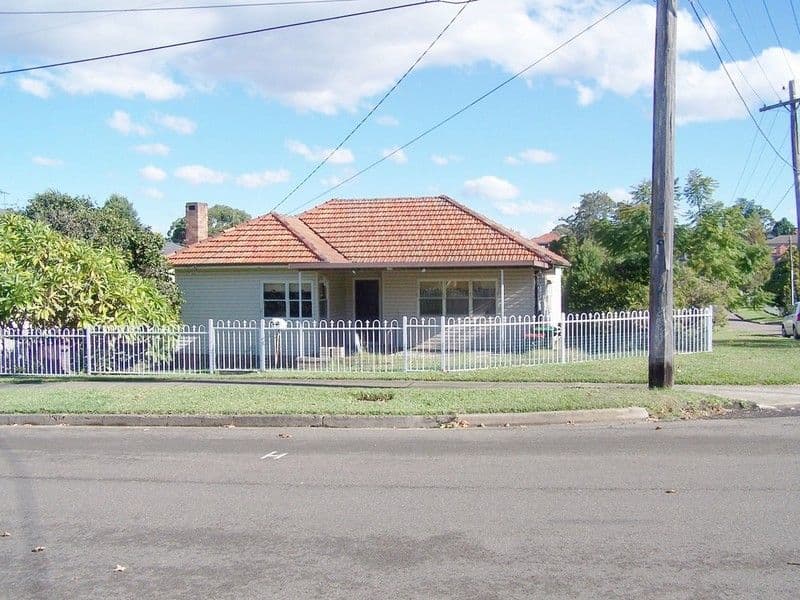 8 Edmondson Street, NORTH RYDE NSW 2113, North Ryde - Image 1