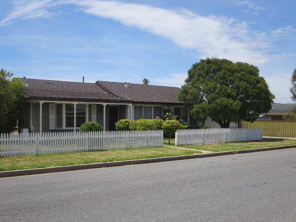 411 Douglas Road, LAVINGTON NSW 2641, Lavington - Image 1