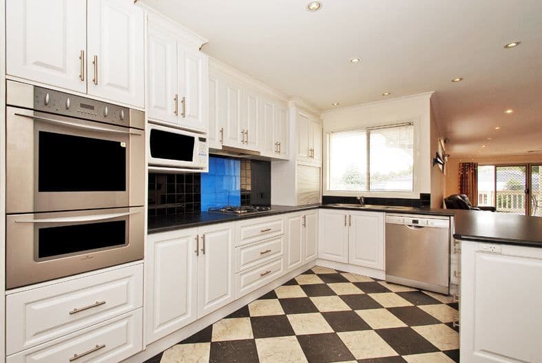 6 Winifred Road, MOOROOLBARK VIC 3138, Mooroolbark - Image 1