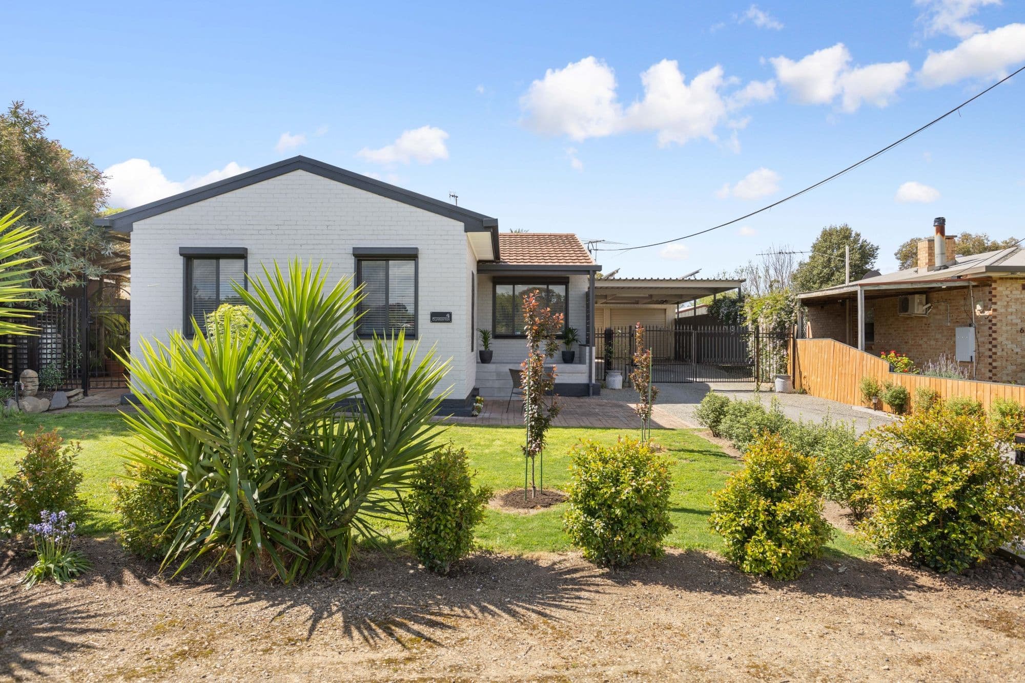 4 Dunbarton Road, Strathalbyn SA 5255, Strathalbyn - Image 1
