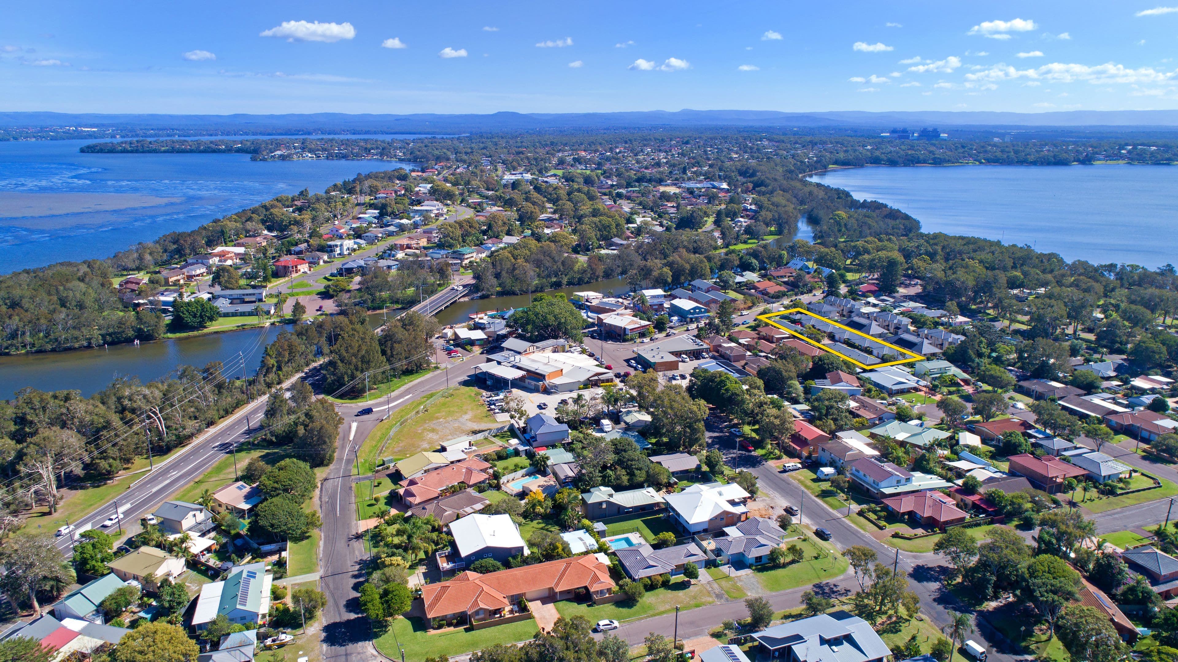 6 Lake Street, Budgewoi - Image 1