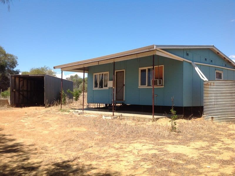 274 David Road, WAGGRAKINE WA 6530, Waggrakine - Image 1