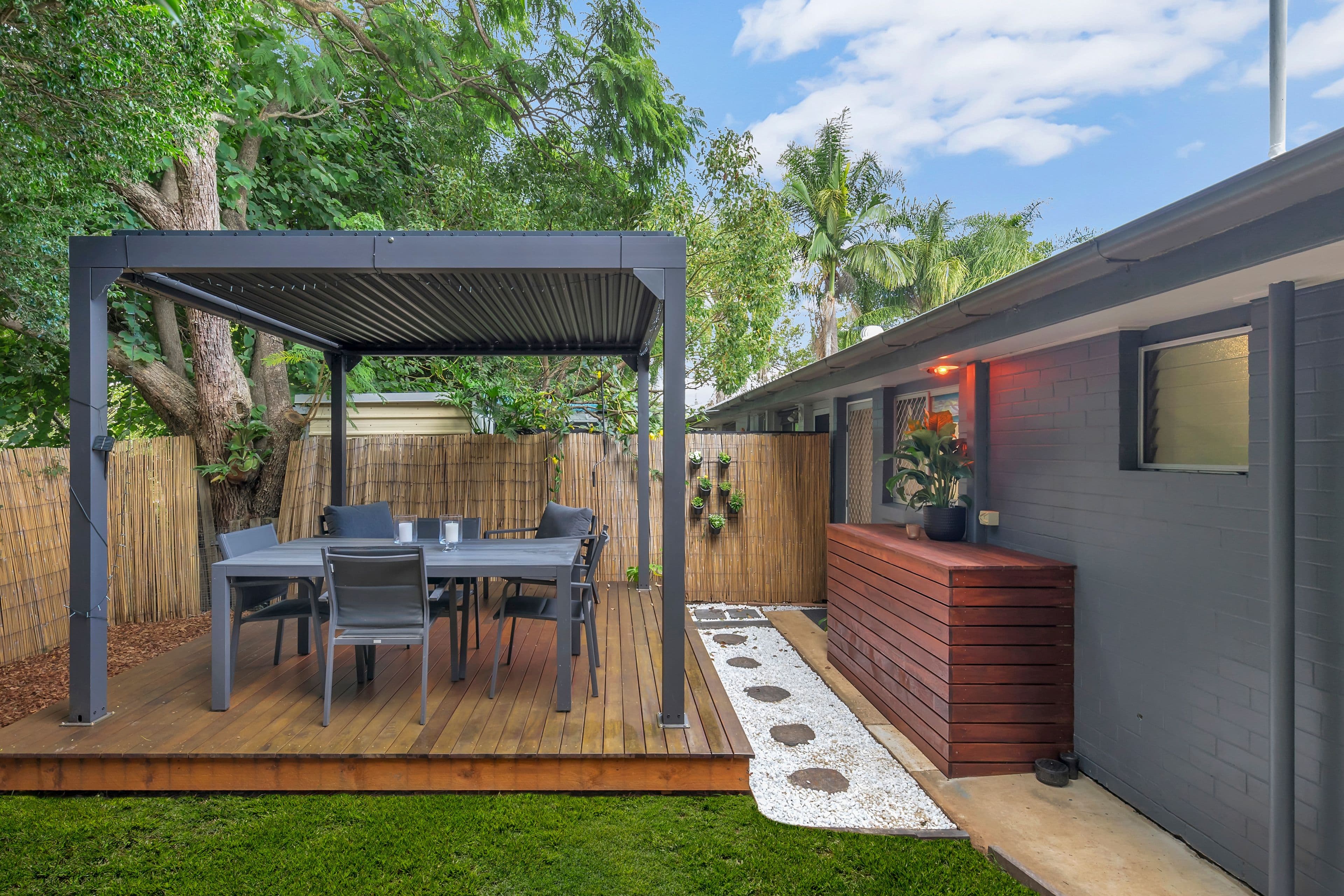 18 Walter Avenue, East Brisbane QLD 4169, East Brisbane - Image 1