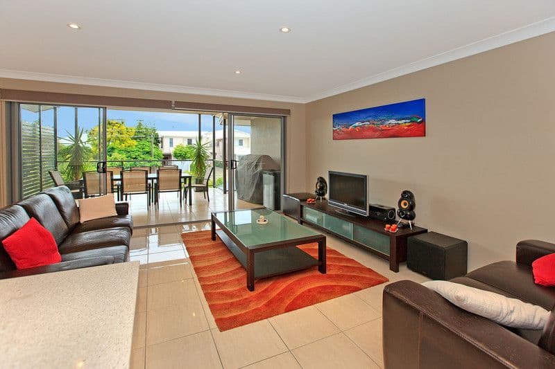 60 Kates Street, MORNINGSIDE QLD 4170, Morningside - Image 1