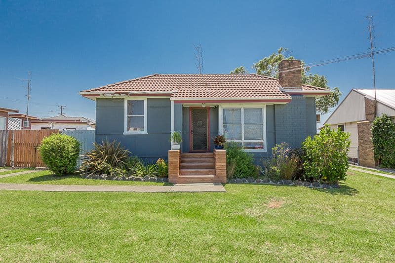 92 Shellharbour Road, Lake Illawarra - Image 1