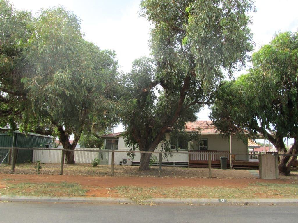 8 Whitfield Street, BEACHLANDS WA 6530, Beachlands - Image 1