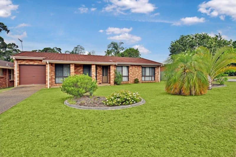 25 Ferntree Drive, Bomaderry - Image 1