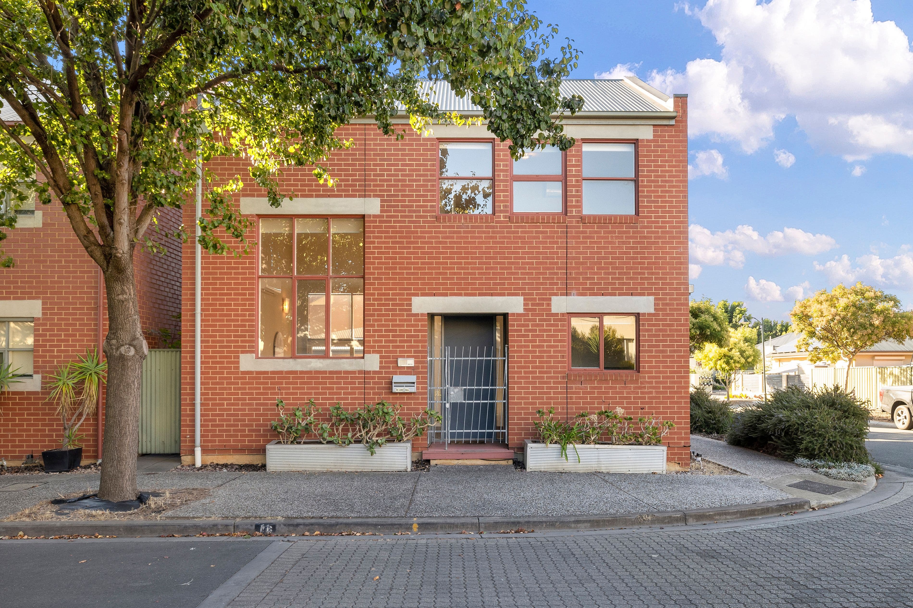 10 Cherry Lane, Mawson Lakes SA 5095, Mawson Lakes - Image 1