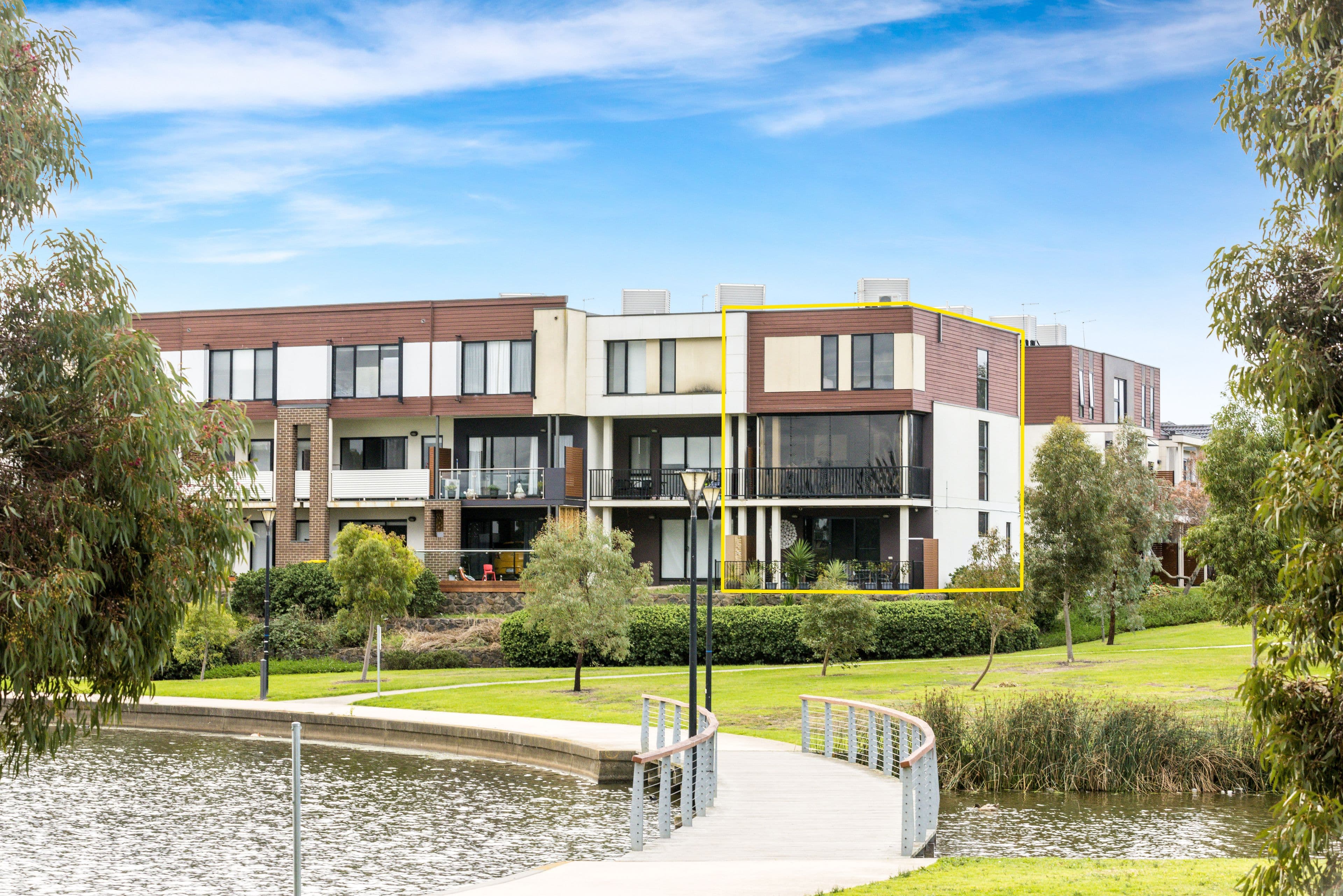 32 Alexander Circuit, Craigieburn VIC 3064, Craigieburn - Image 1