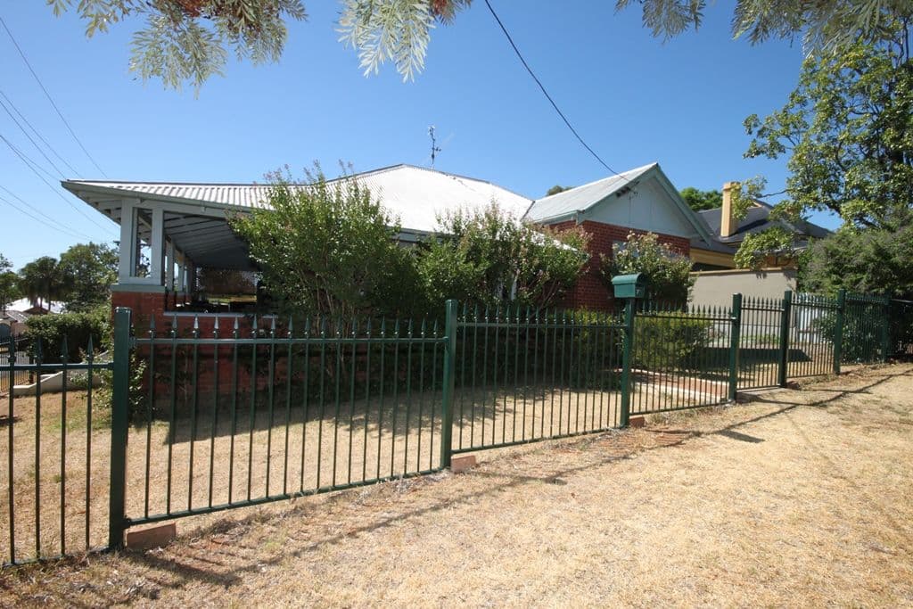 70 White Street, TAMWORTH NSW 2340, East Tamworth - Image 1