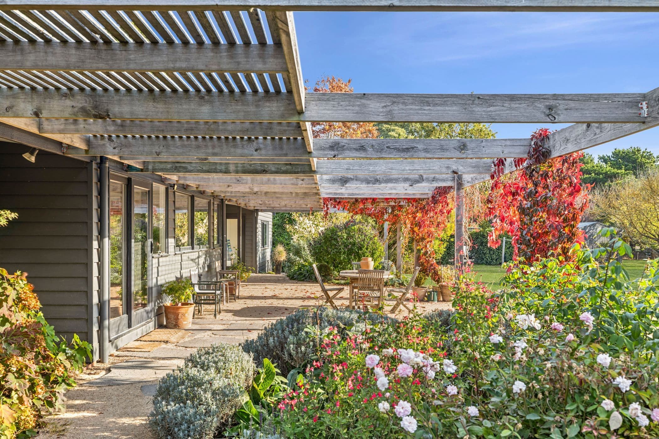 8 Lodgewood Road, Woodend VIC 3442, Woodend North - Image 1