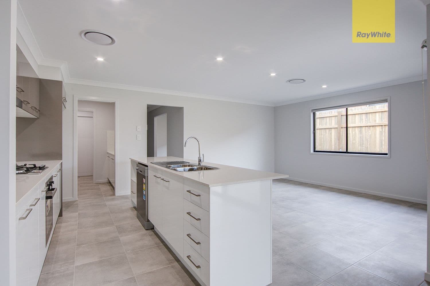 16 Rosella Drive, Bahrs Scrub QLD 4207, Bahrs Scrub - Image 1