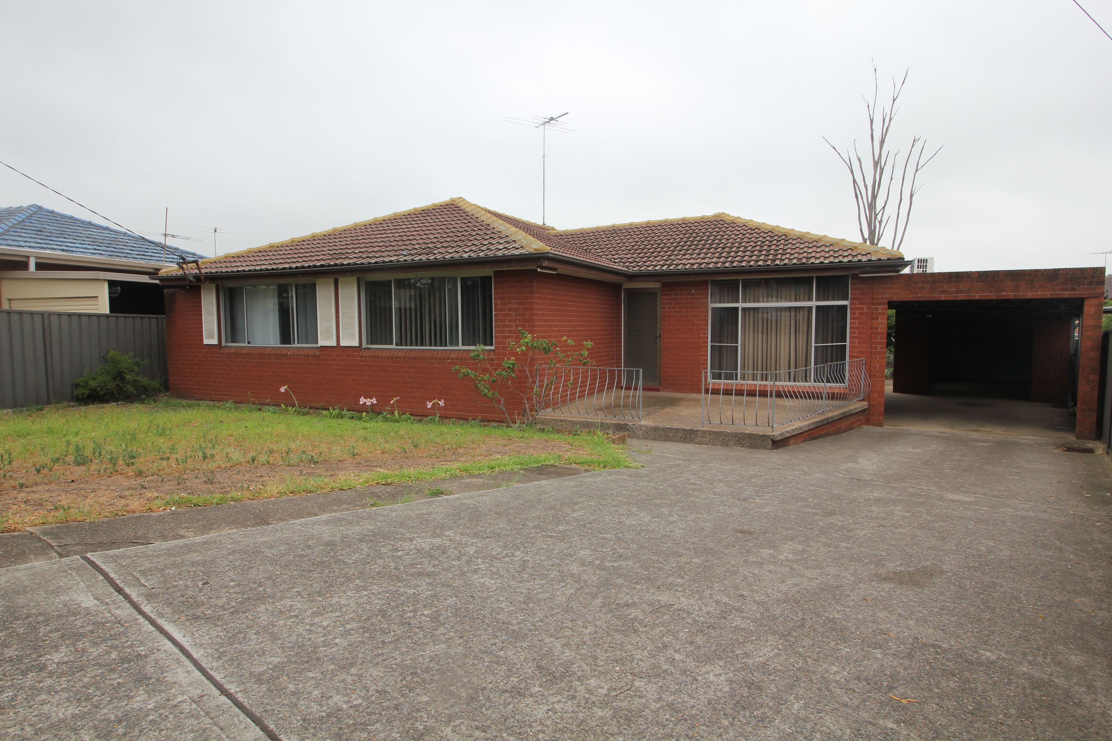 4 Sharland Place, Smithfield - Image 1