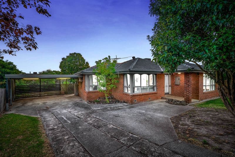 3 Stratton Court, Bayswater - Image 1