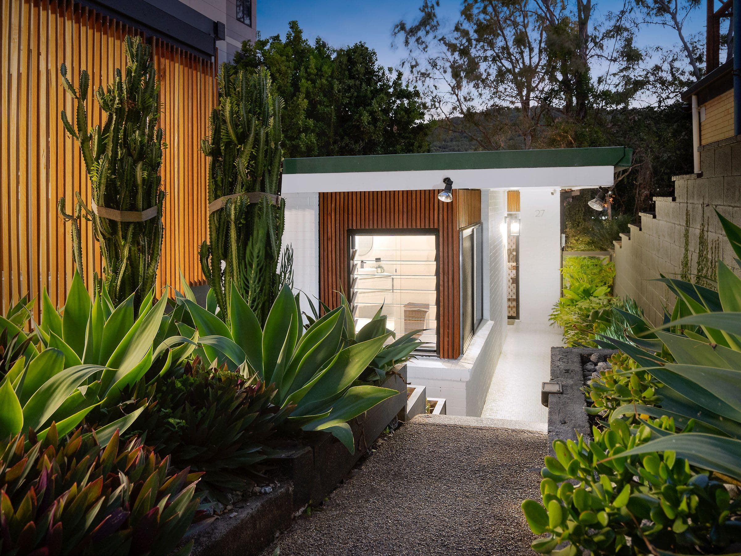 27 Raffles Street, Mount Gravatt East QLD 4122, Mount Gravatt East - Image 1